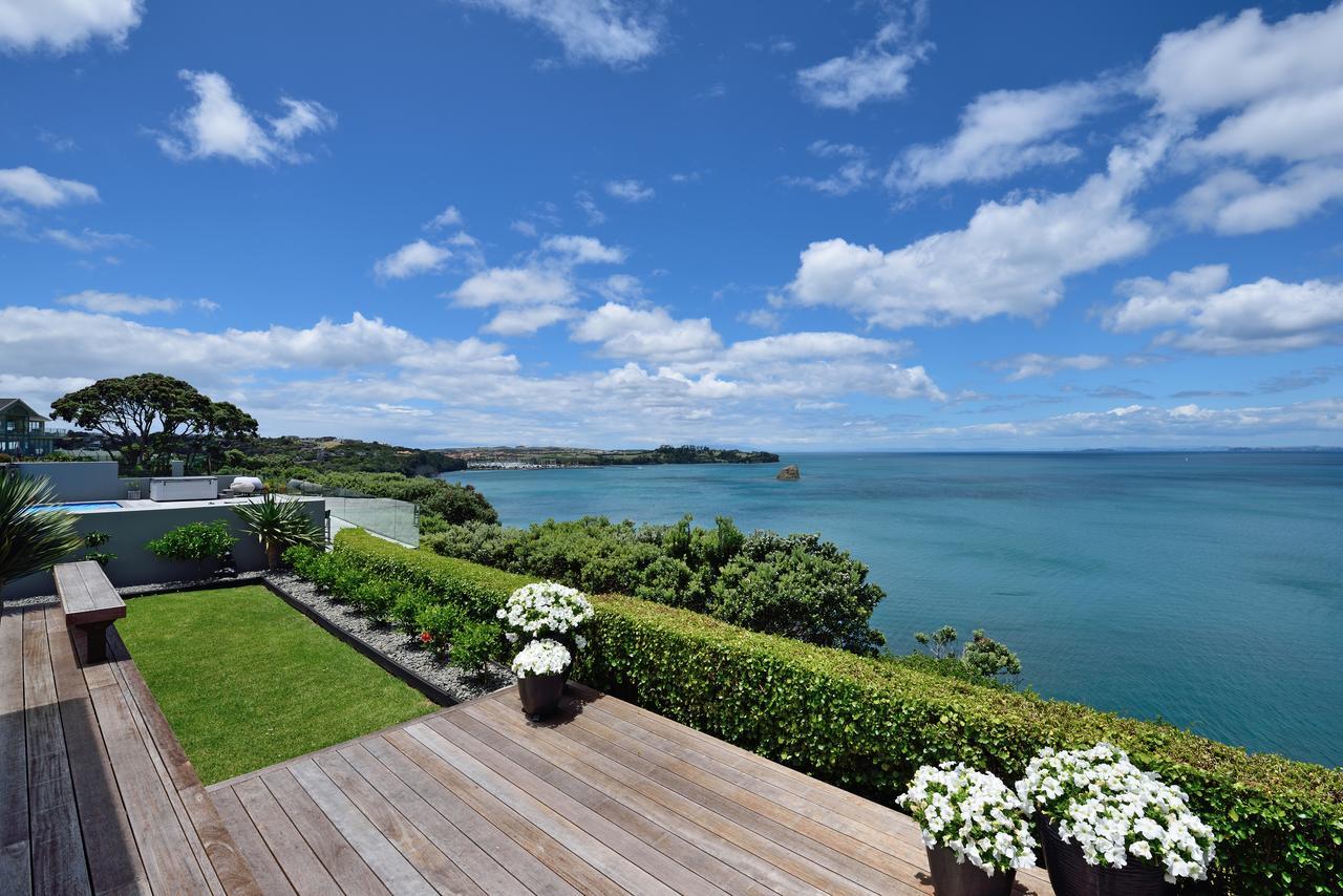 Luxury House With Clifftop Seaview Whangaparaoa Eksteriør bilde